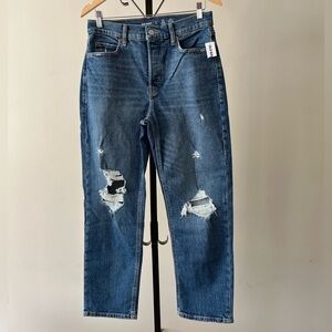 Old Navy Extra High Rise Ski-Hi Straight Distressed Jeans, Size 6 Petite.